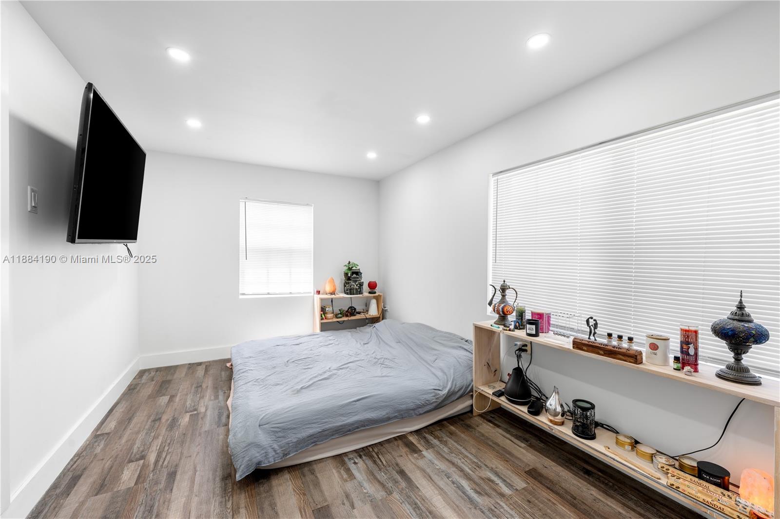 OVERBROOK SHORES - Residential