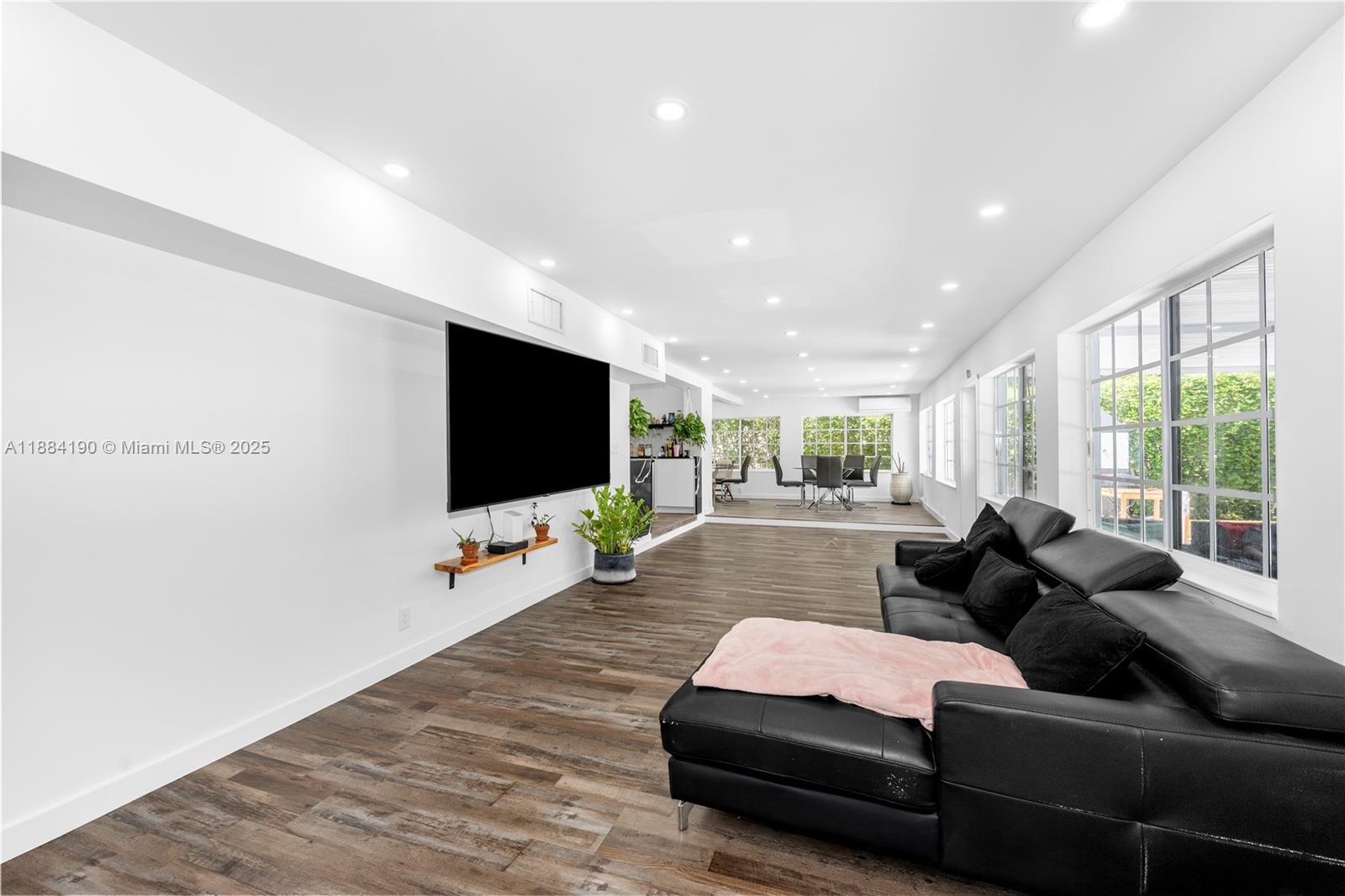 OVERBROOK SHORES - Residential