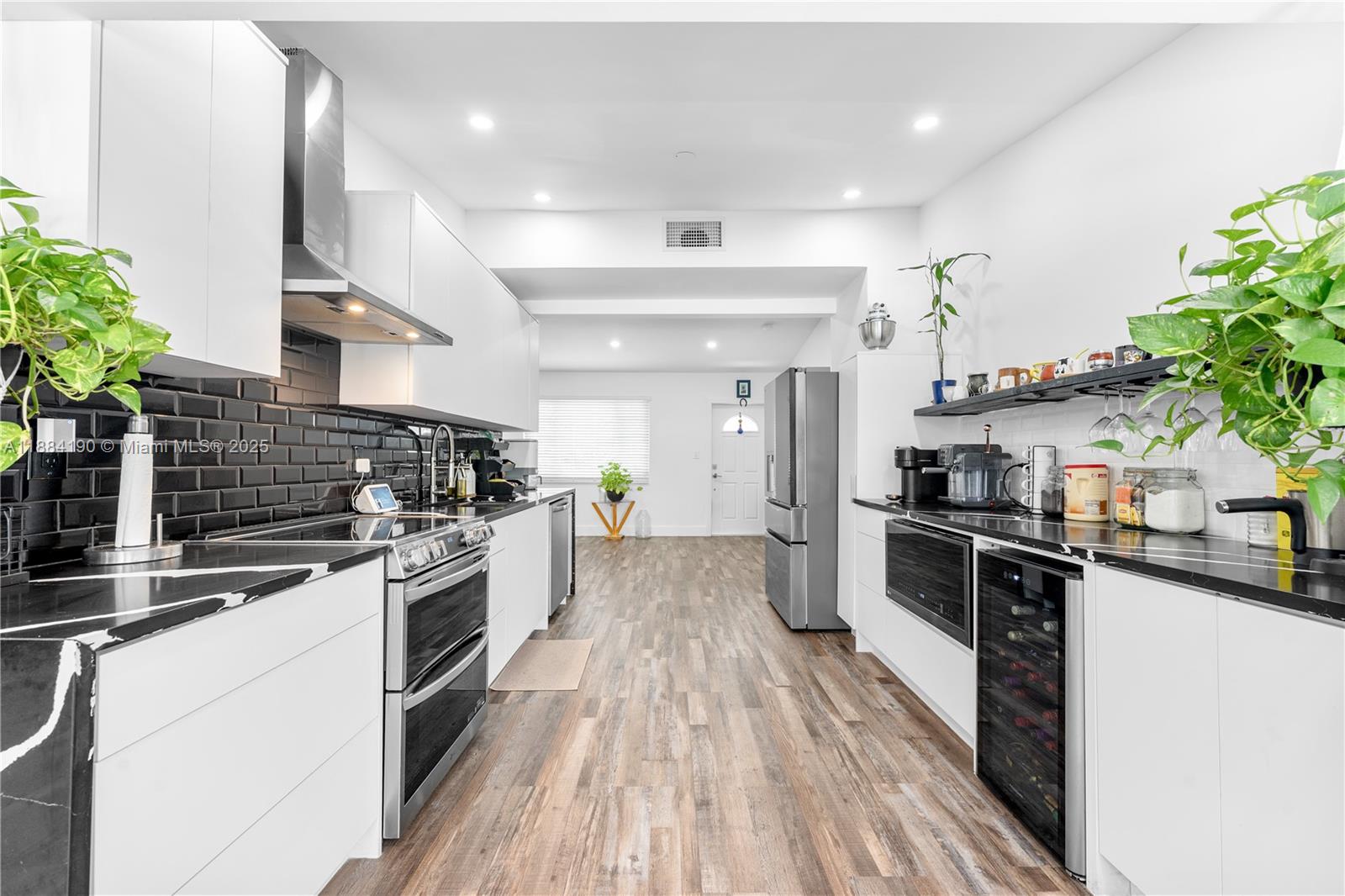 OVERBROOK SHORES - Residential