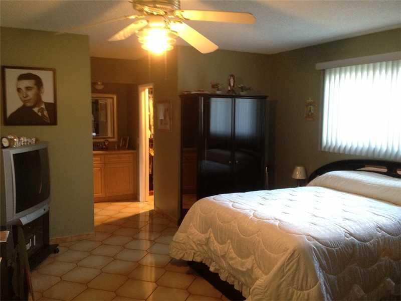 HOLLYWOOD HILLS AMEN PLAT - Residential