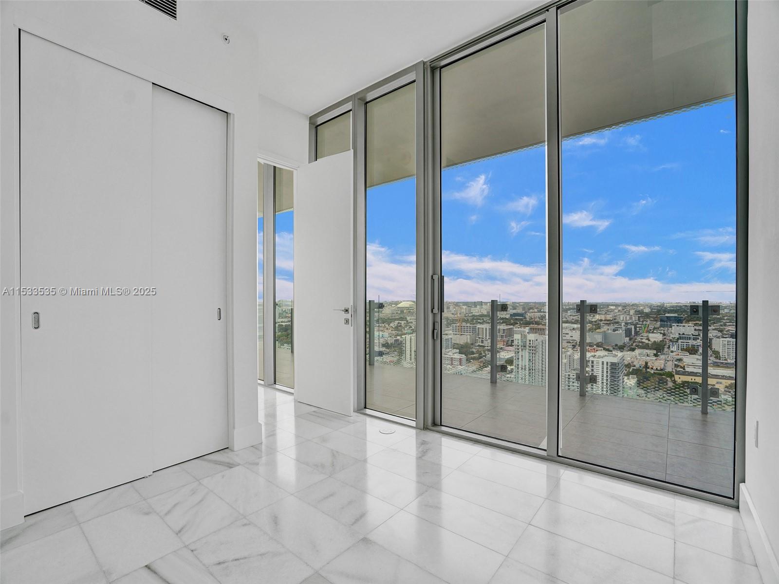 ESCOTTONIA PARK - Residential