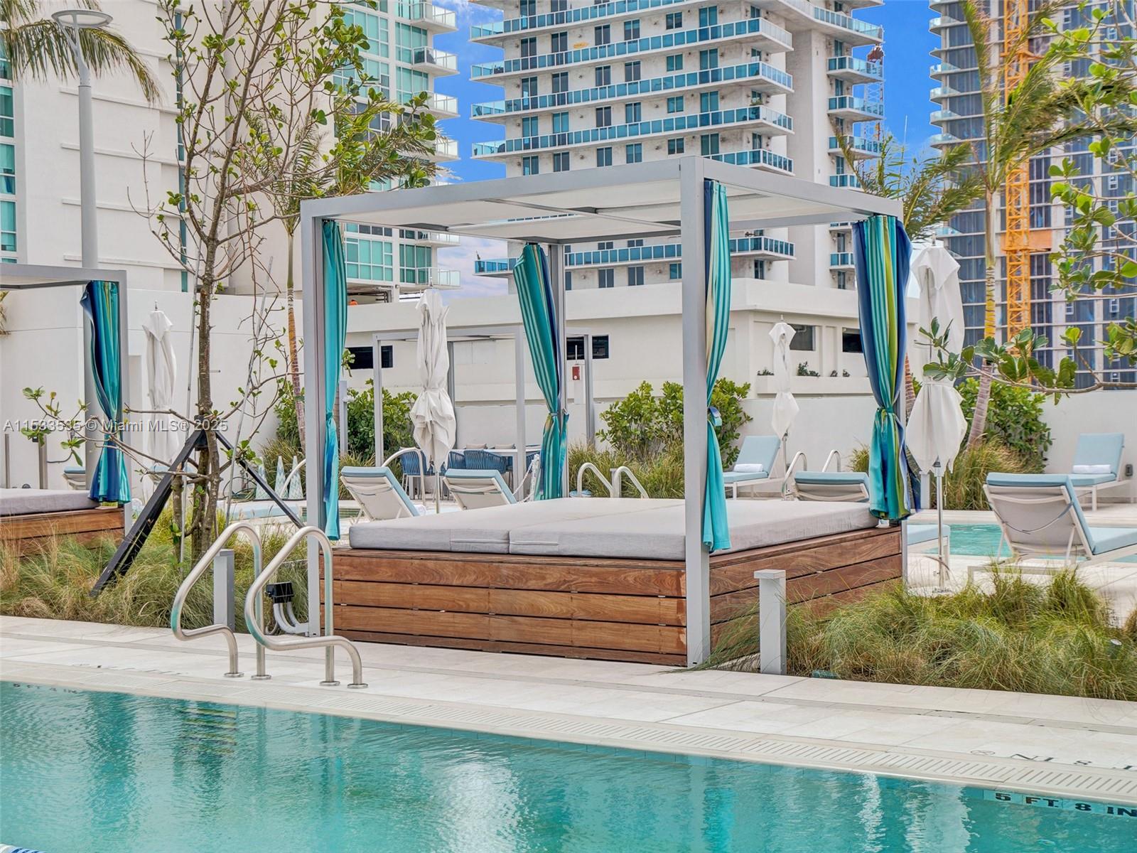 ESCOTTONIA PARK - Residential