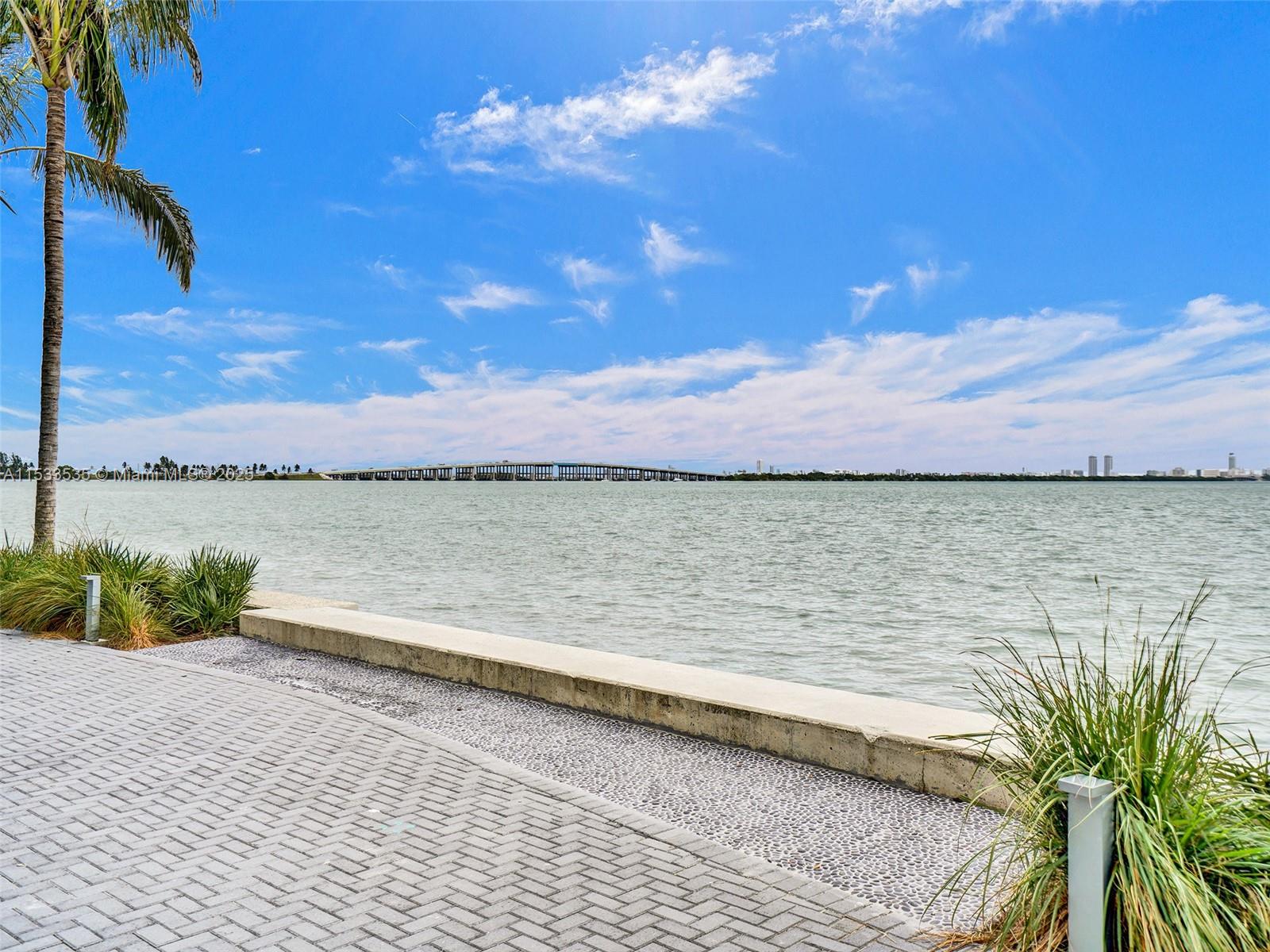 ESCOTTONIA PARK - Residential