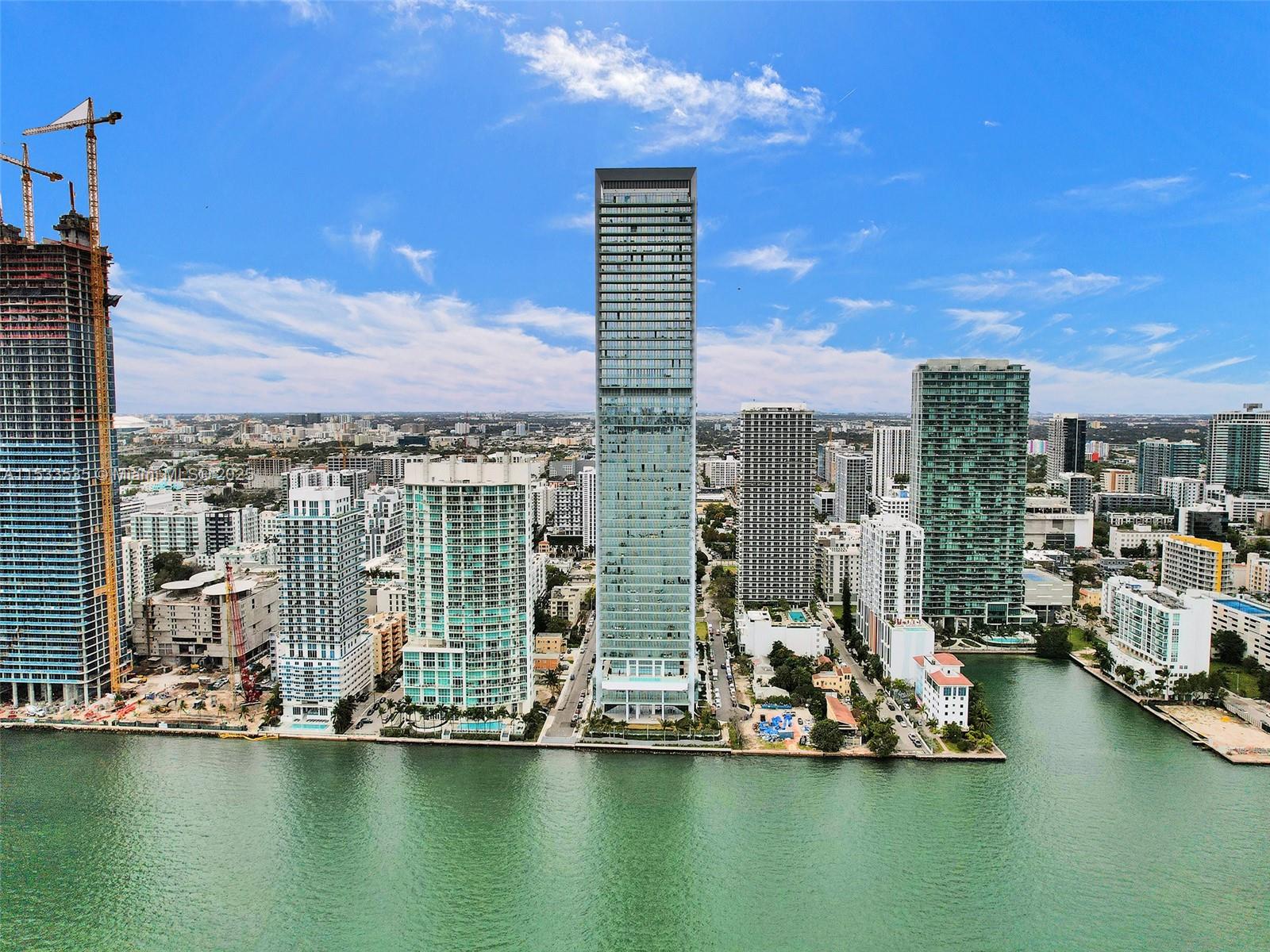 ESCOTTONIA PARK - Residential