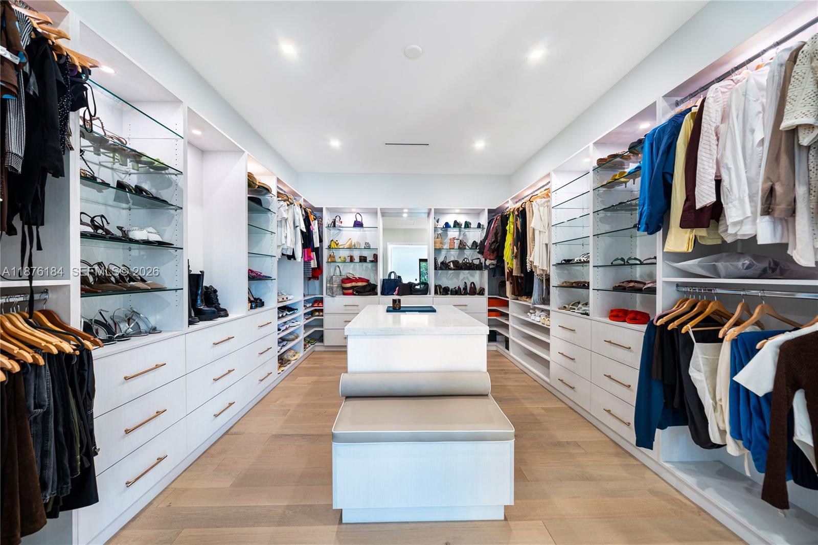 PINE TREE ESTATES - Residential