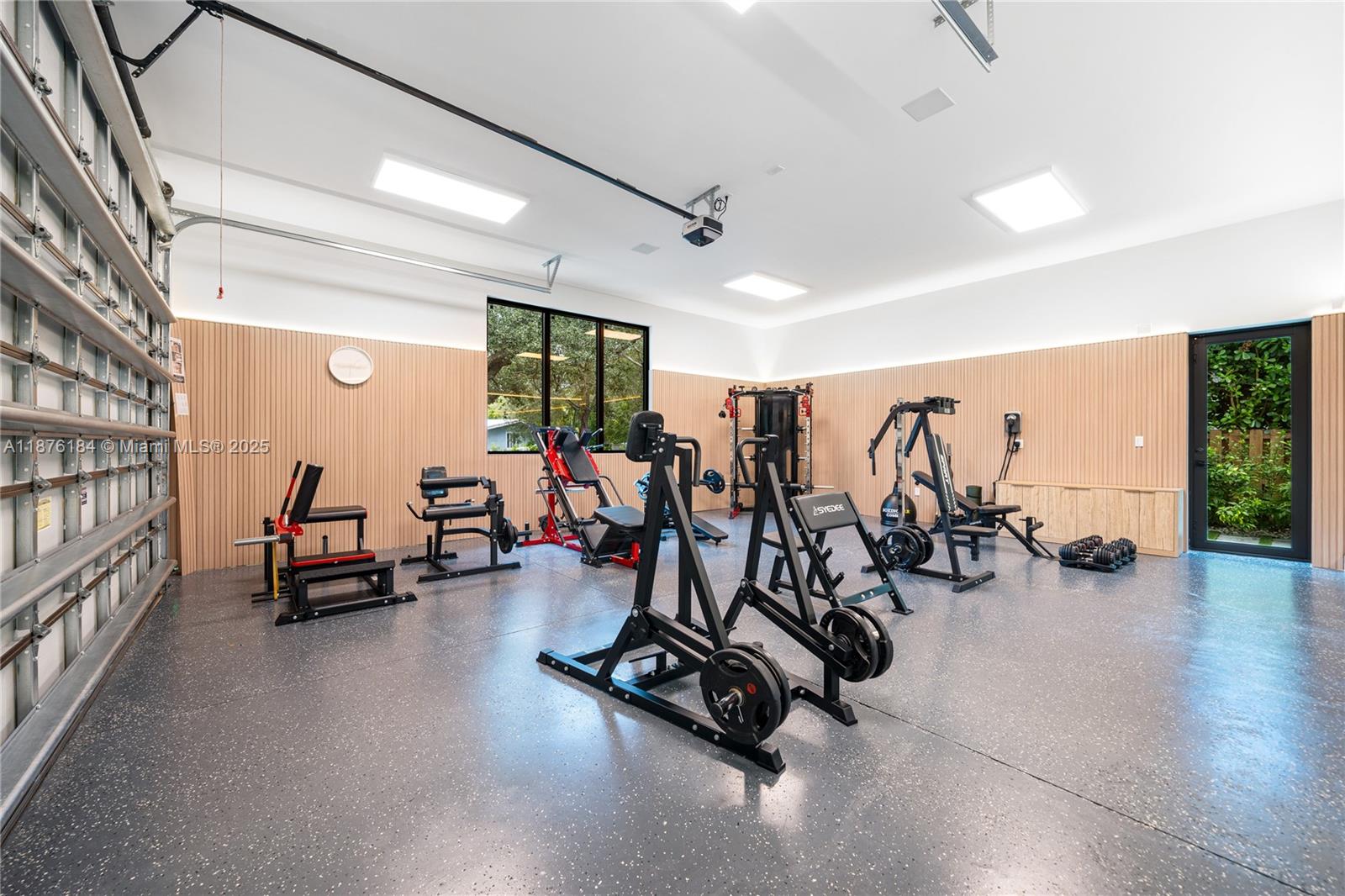 PINE TREE ESTATES - Residential