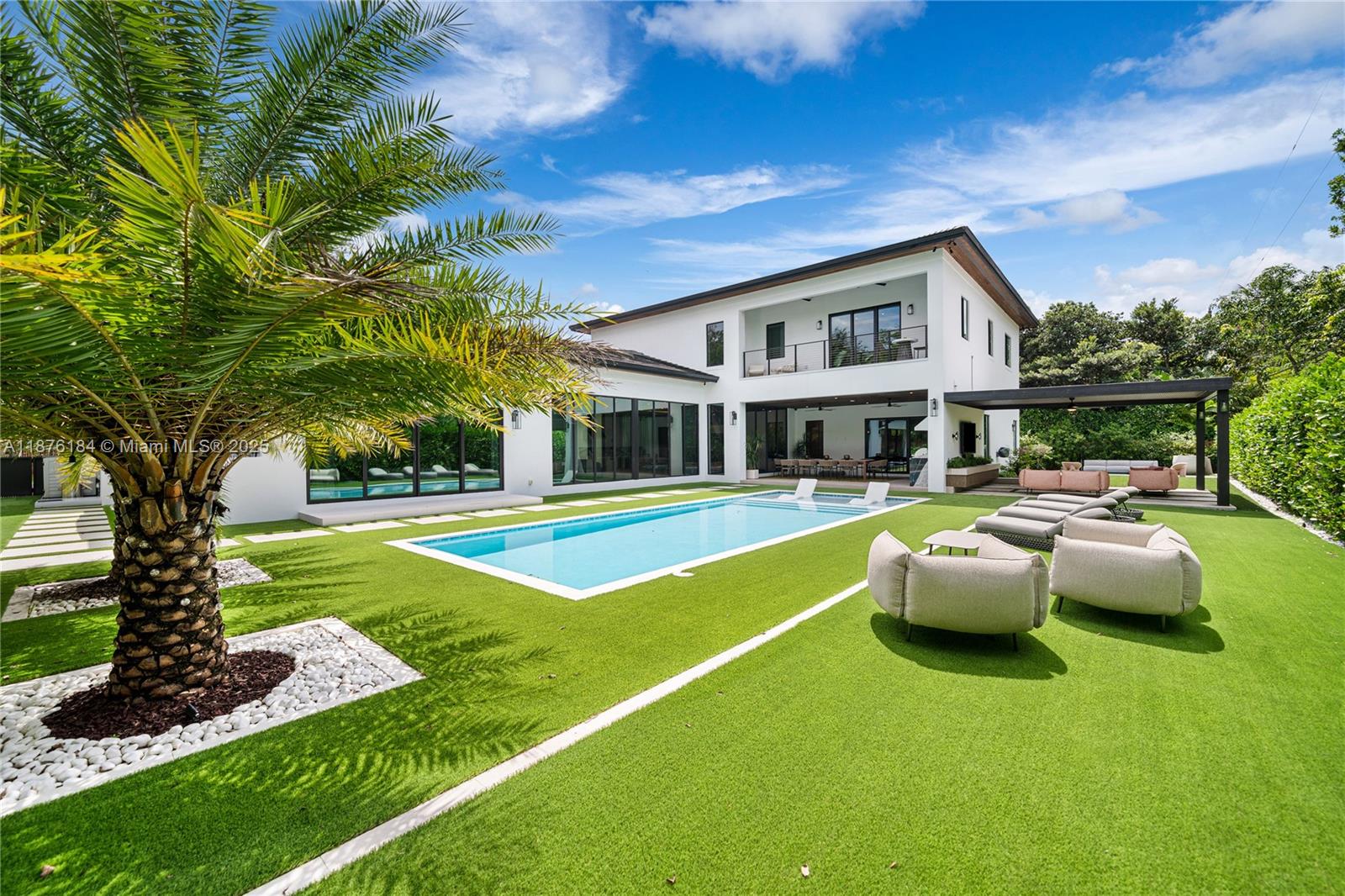 PINE TREE ESTATES - Residential