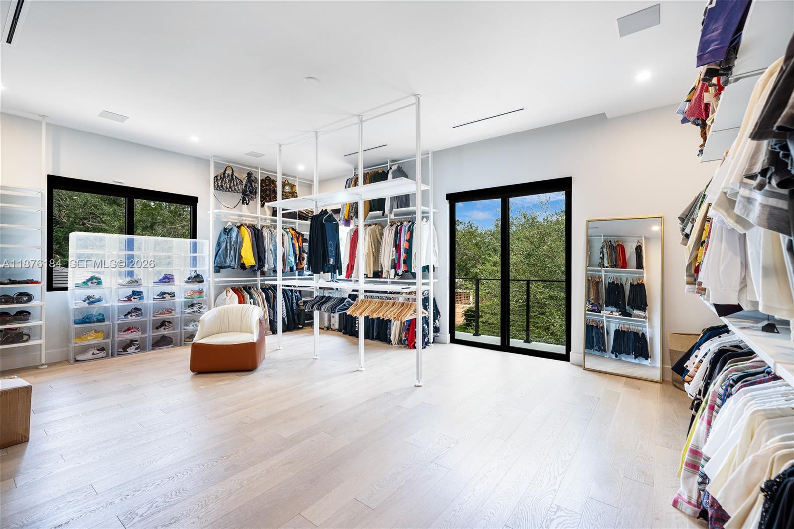 PINE TREE ESTATES - Residential