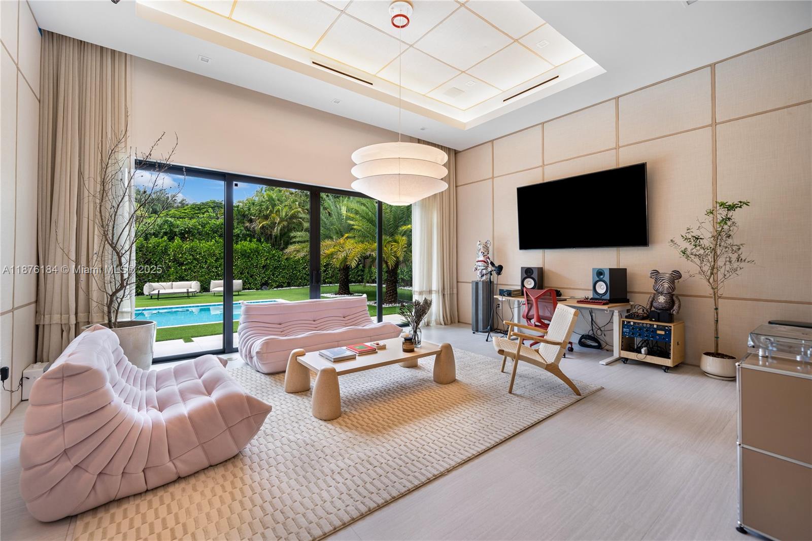 PINE TREE ESTATES - Residential