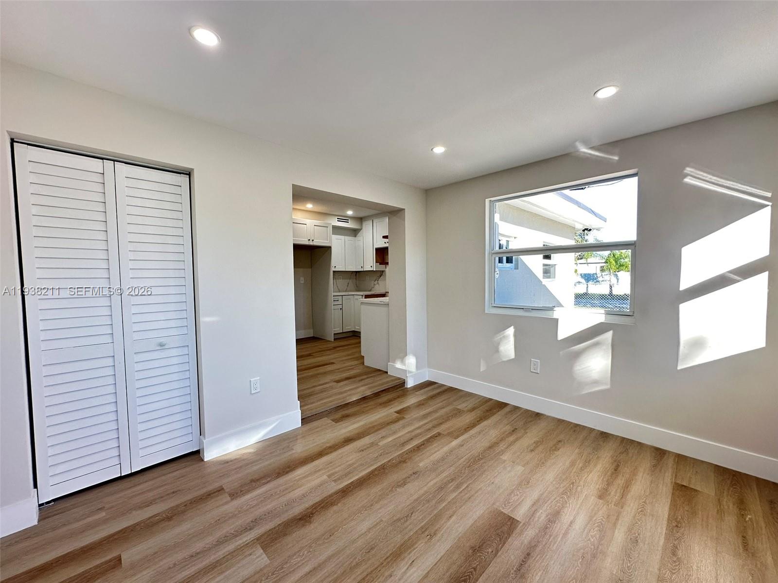 PALMLAND PARK - Residential