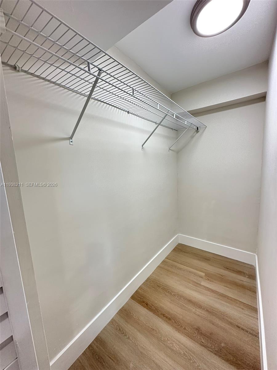 PALMLAND PARK - Residential