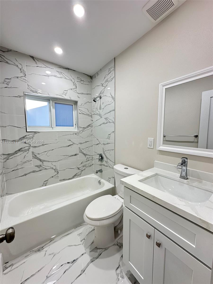 PALMLAND PARK - Residential