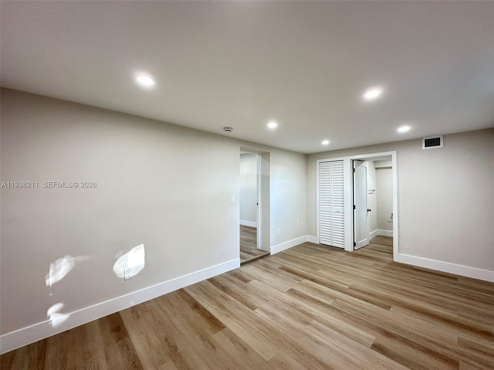 PALMLAND PARK - Residential