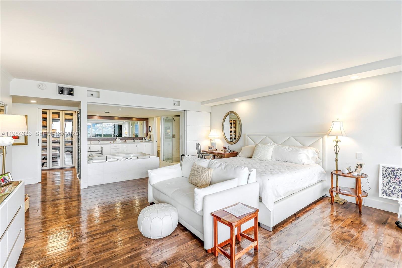 JOCKEY CLUB III CONDO - Residential