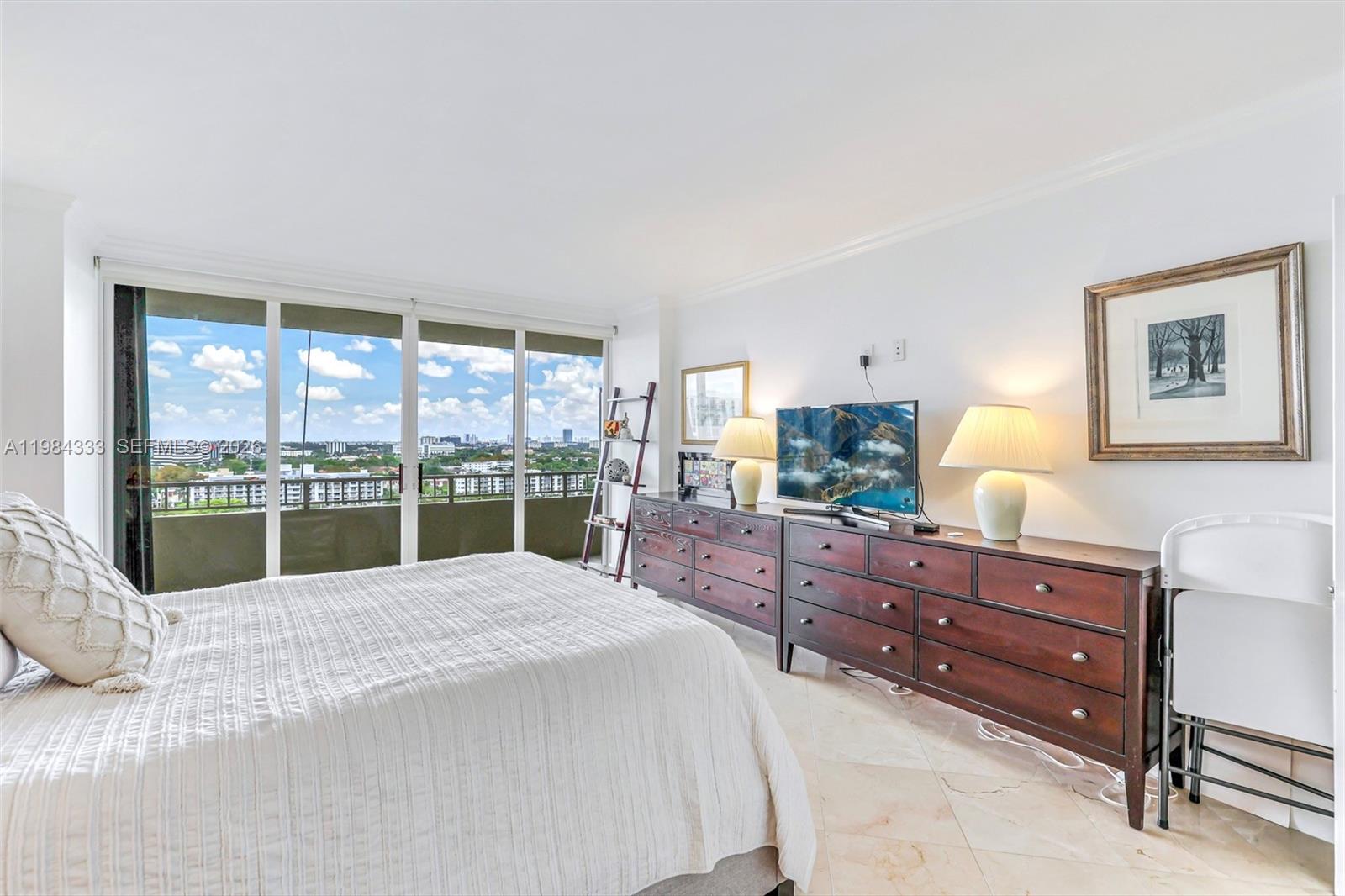 JOCKEY CLUB III CONDO - Residential