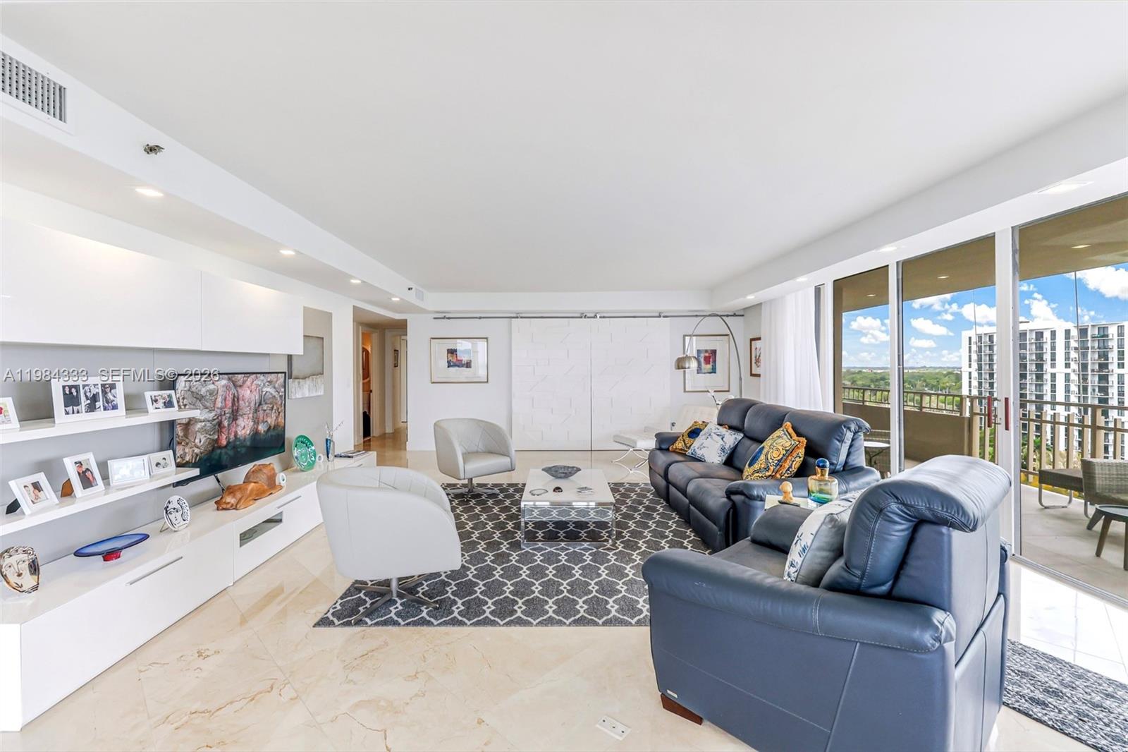 JOCKEY CLUB III CONDO - Residential