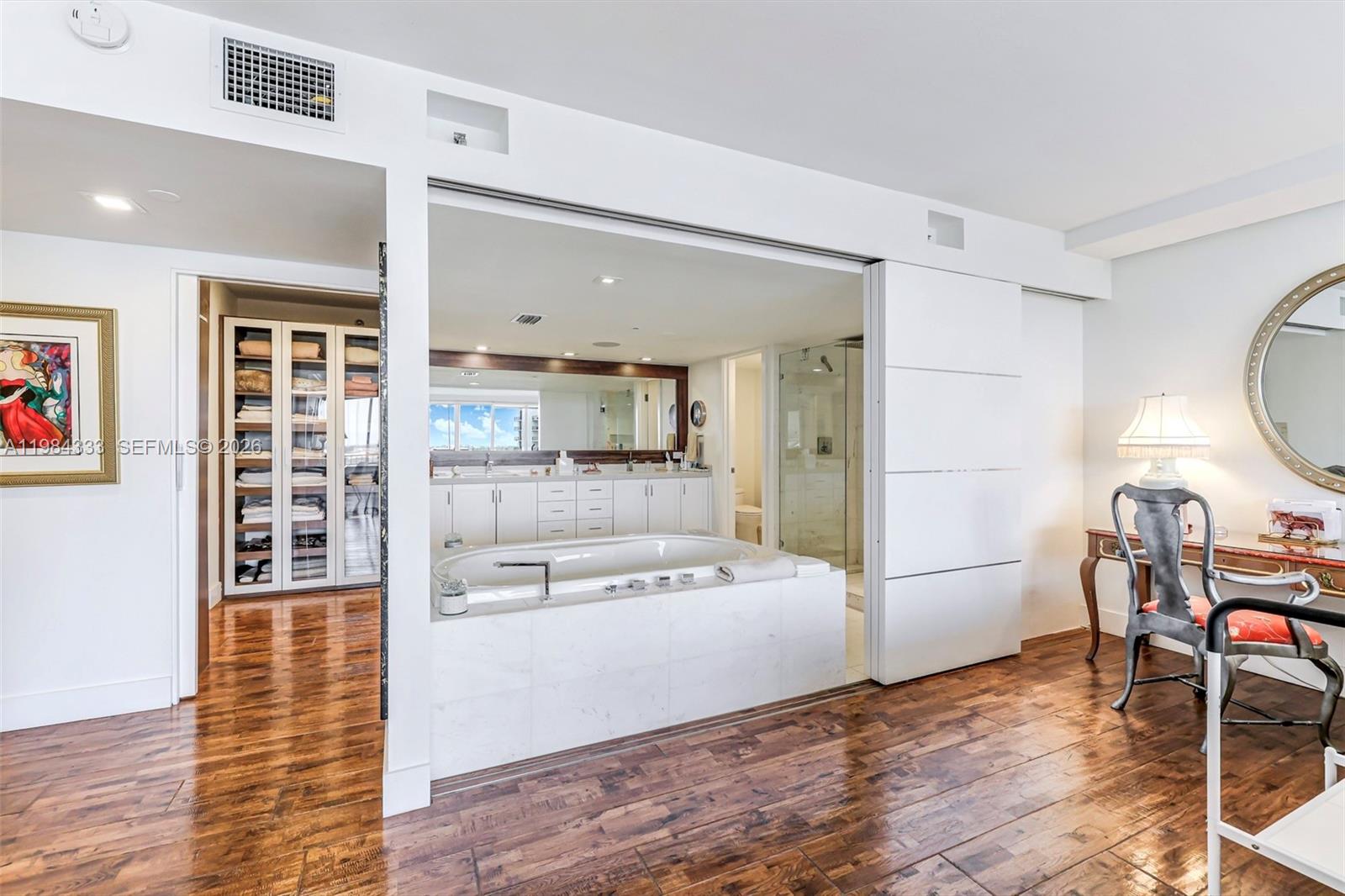 JOCKEY CLUB III CONDO - Residential