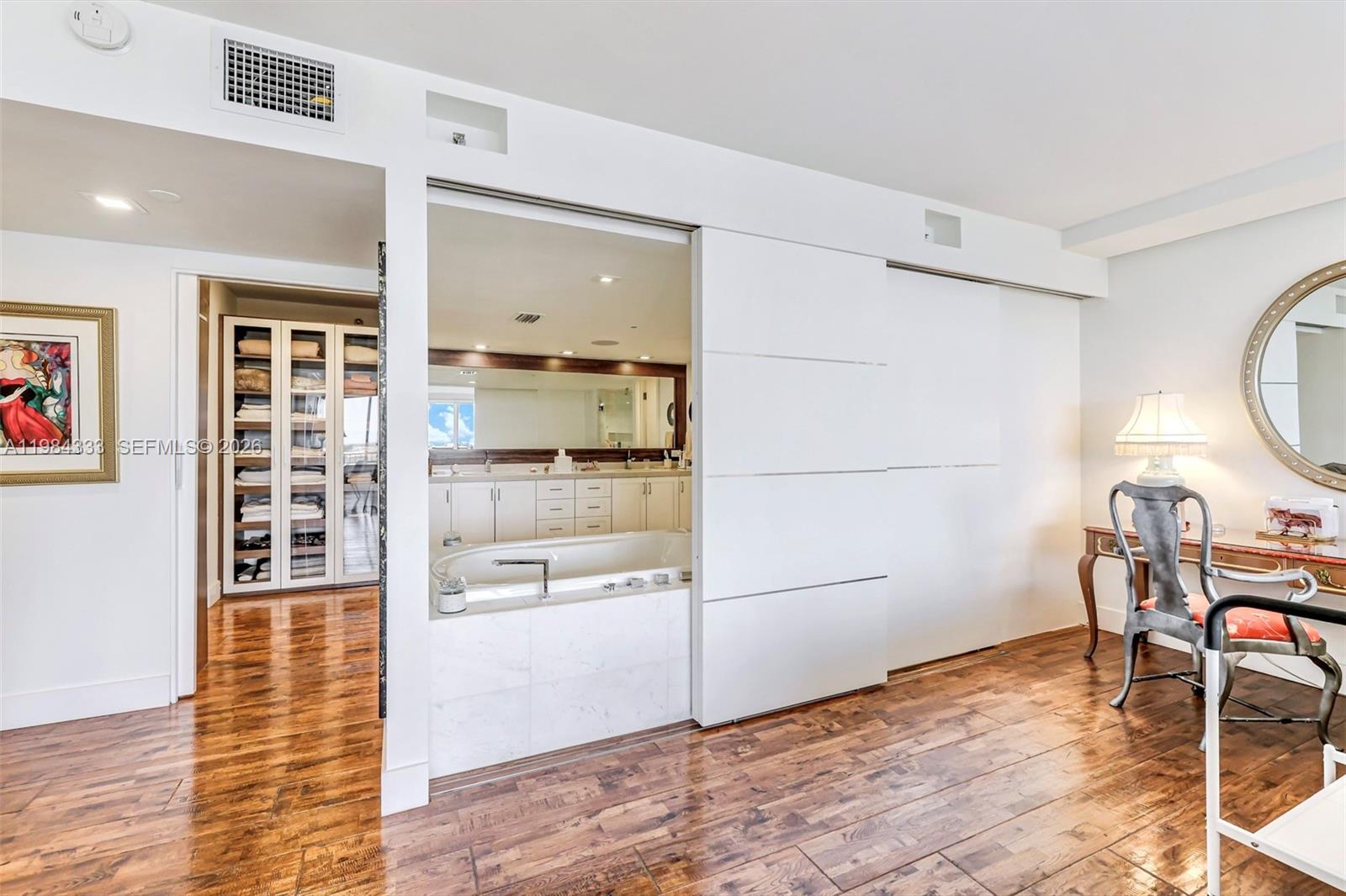 JOCKEY CLUB III CONDO - Residential