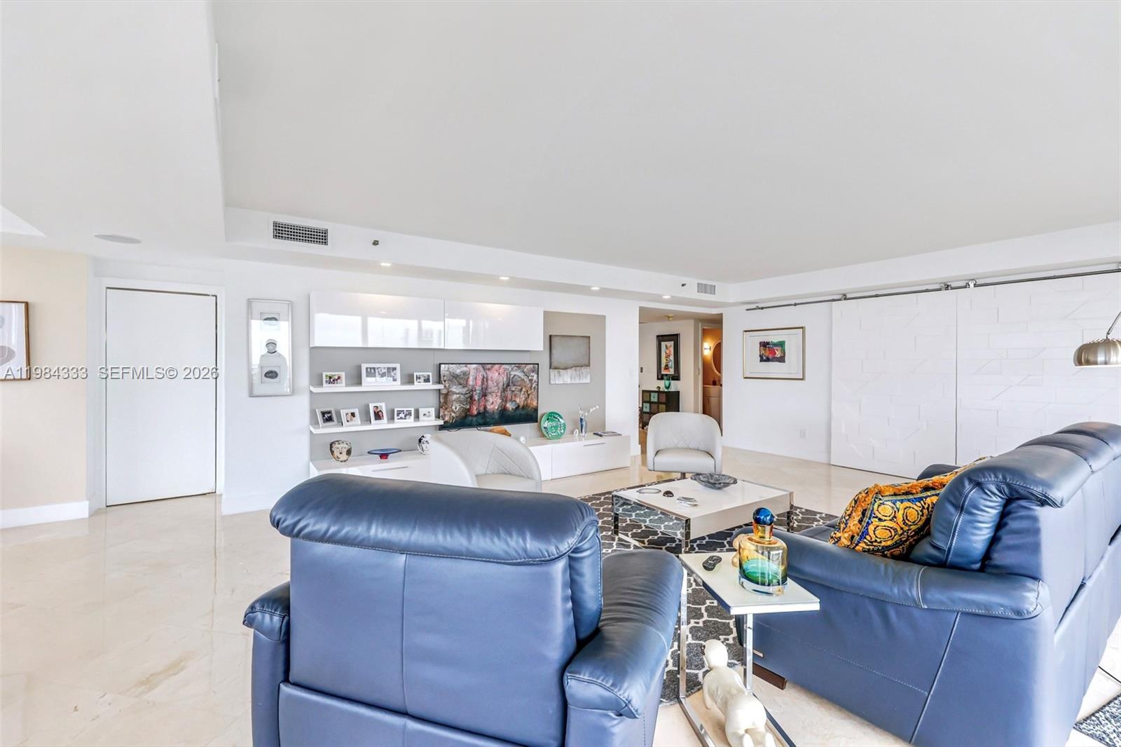 JOCKEY CLUB III CONDO - Residential