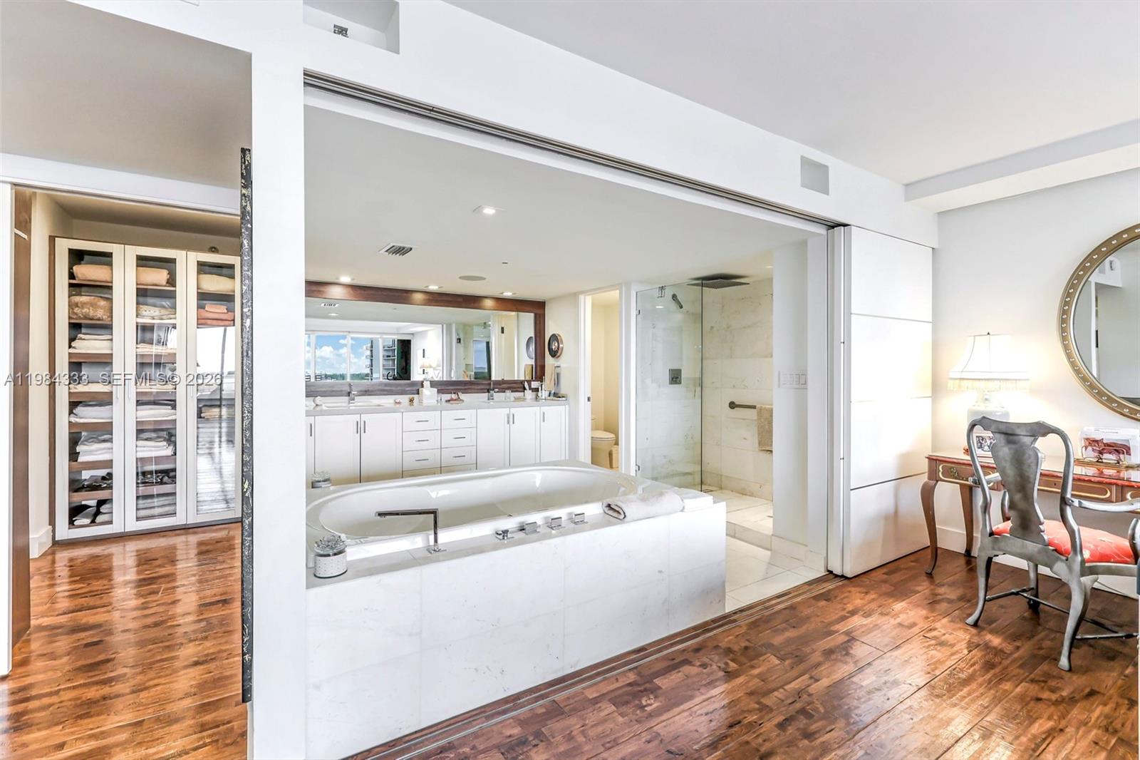 JOCKEY CLUB III CONDO - Residential