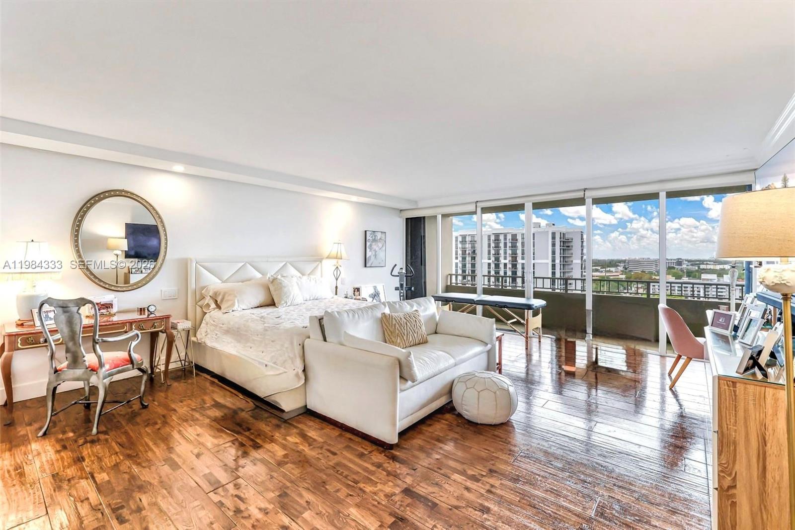 JOCKEY CLUB III CONDO - Residential