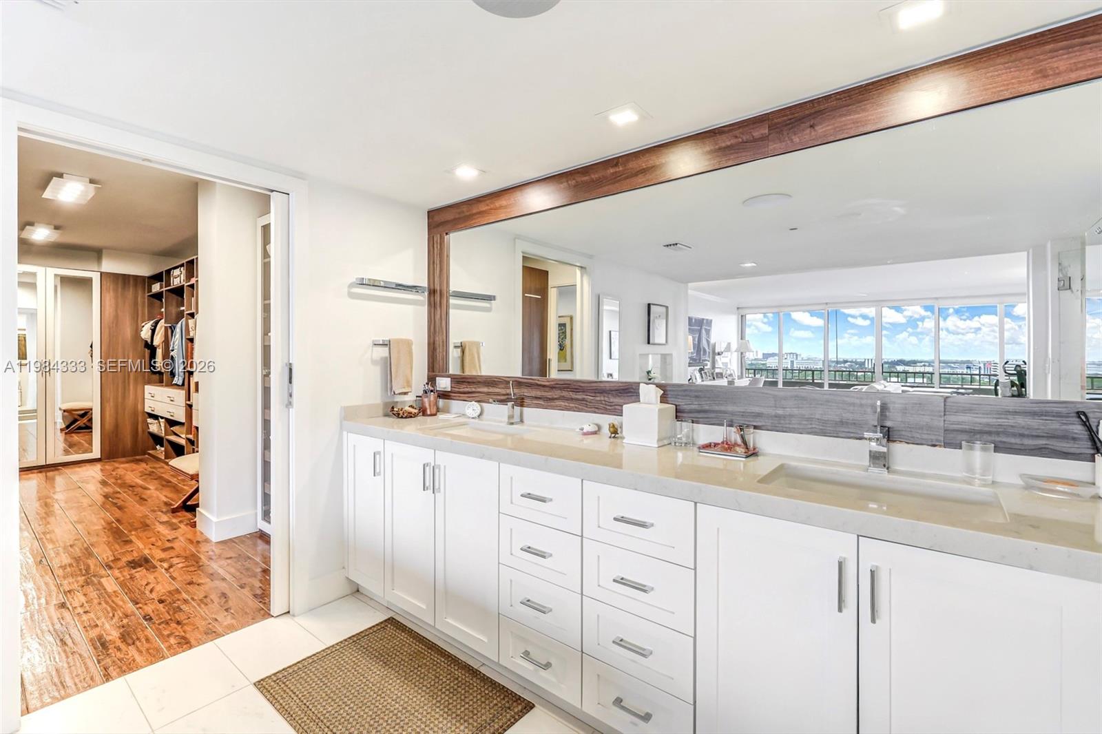 JOCKEY CLUB III CONDO - Residential