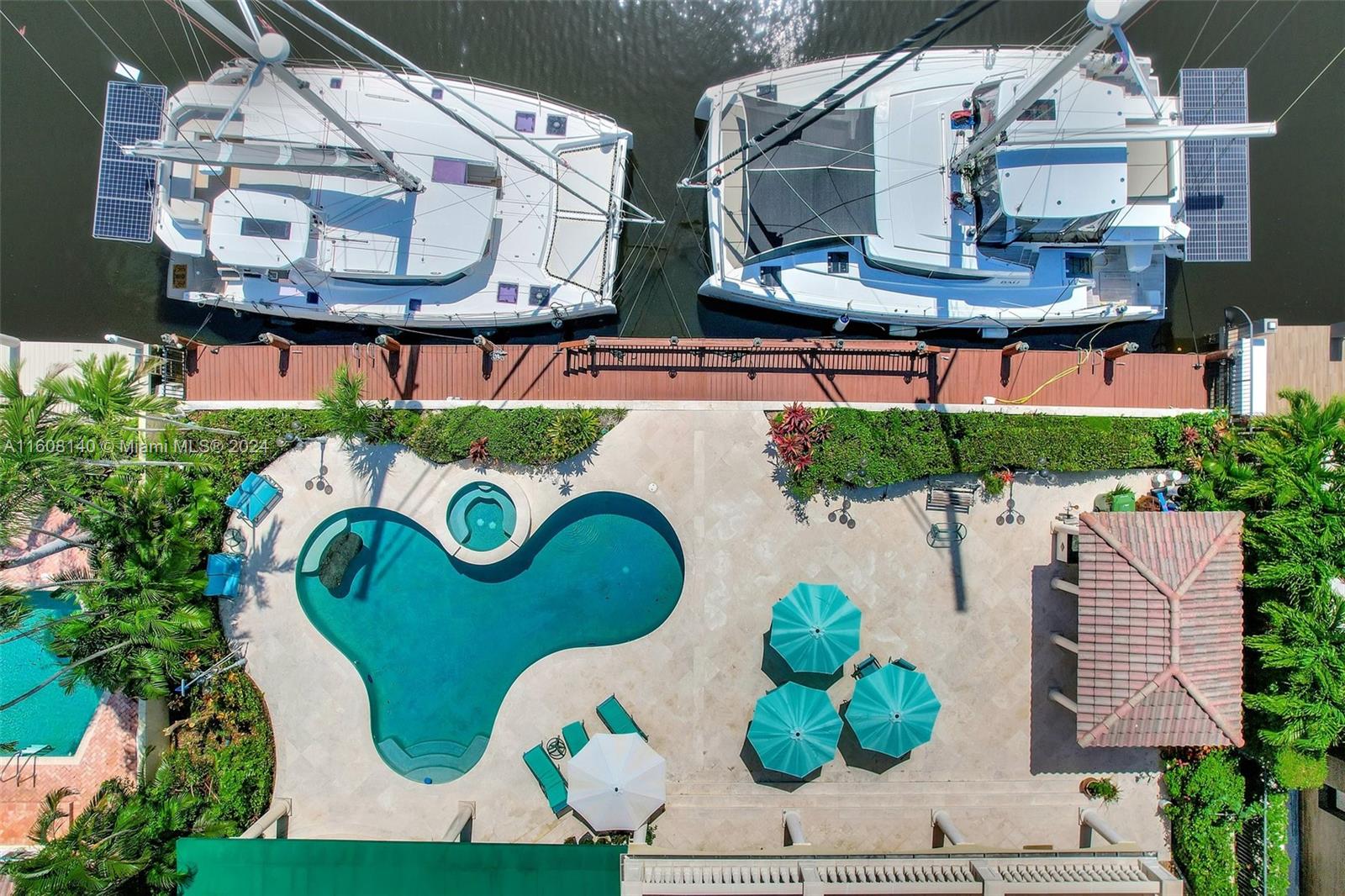 RIVIERA ISLE - Residential