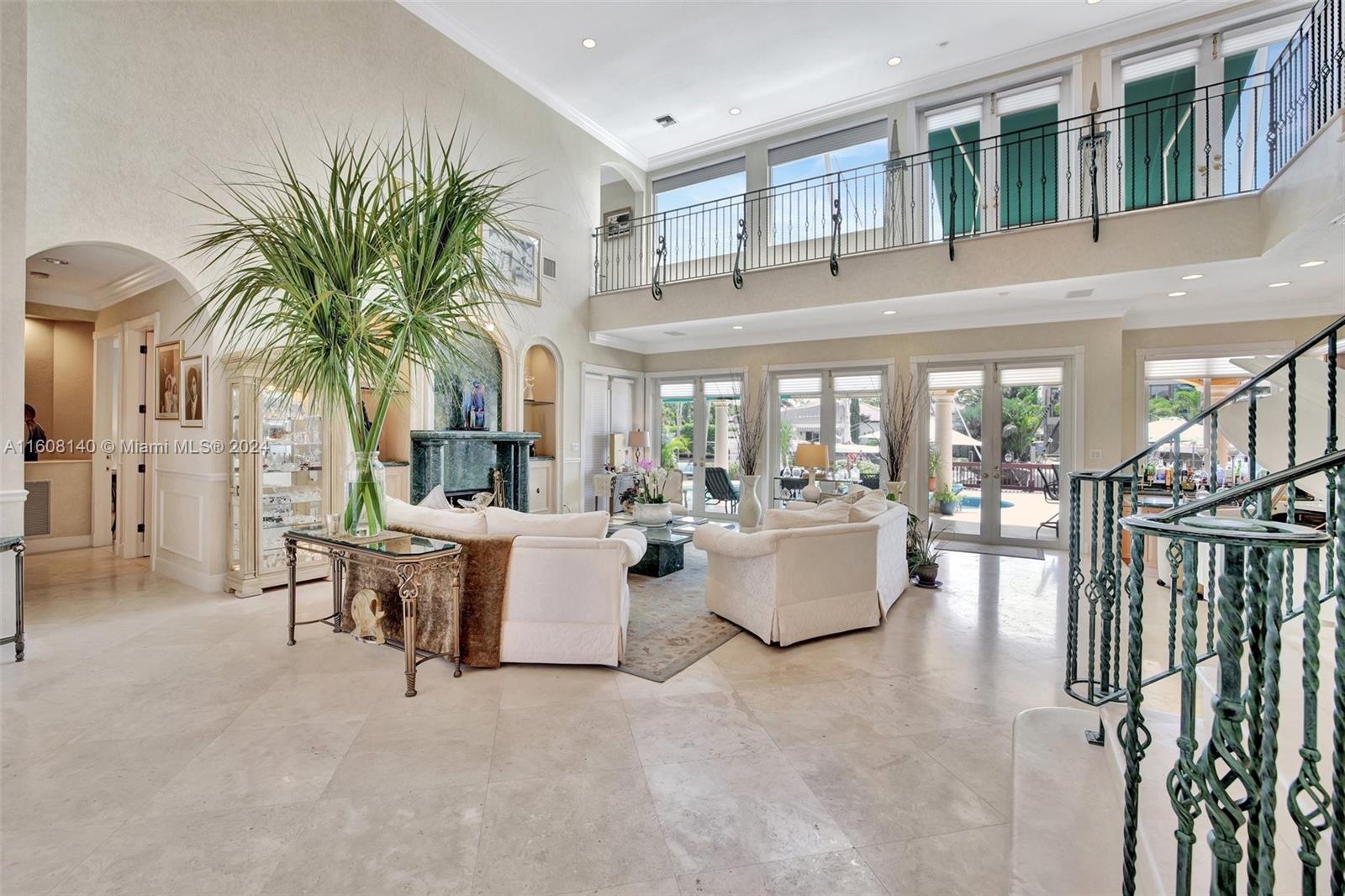 RIVIERA ISLE - Residential