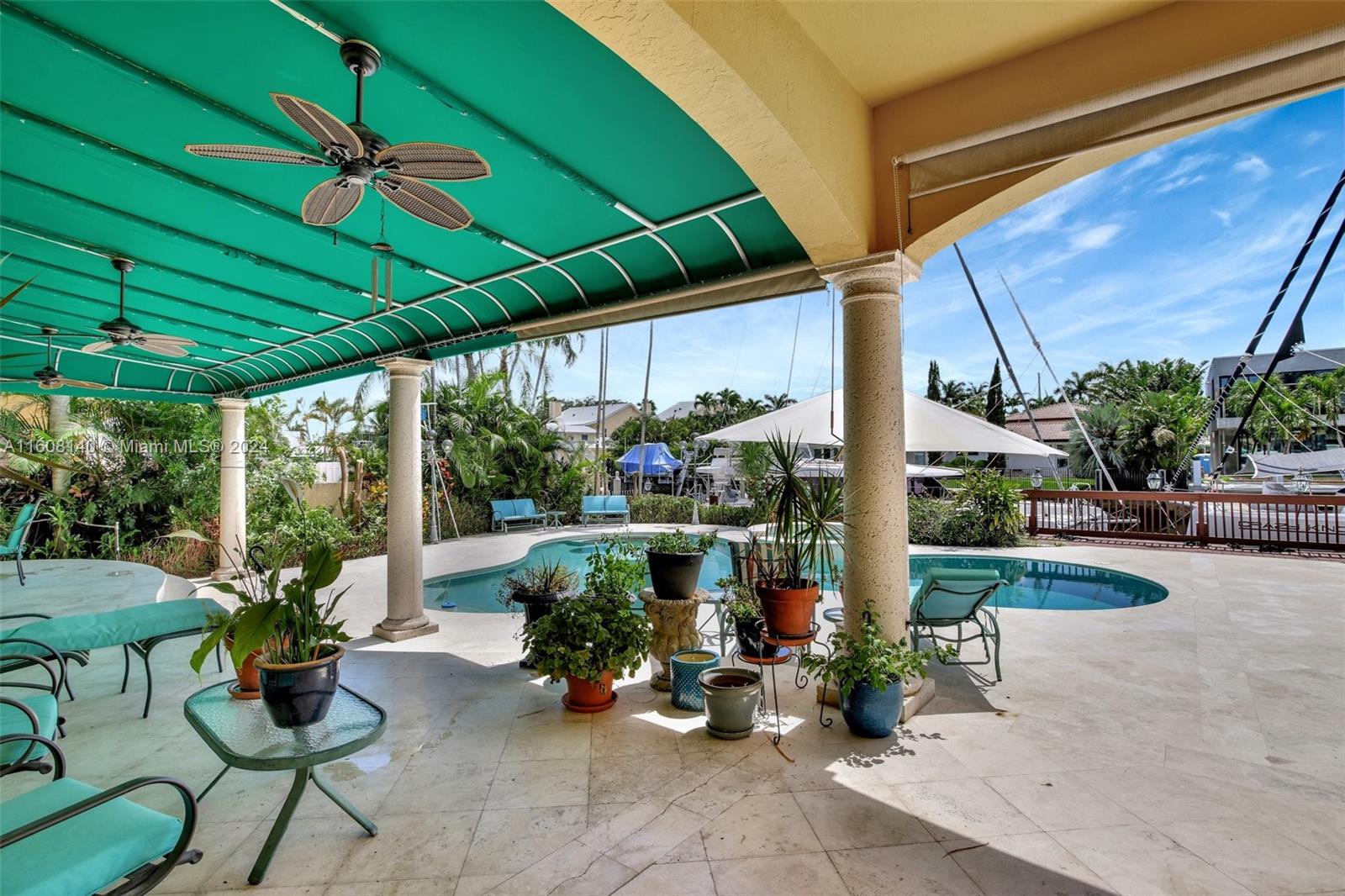 RIVIERA ISLE - Residential