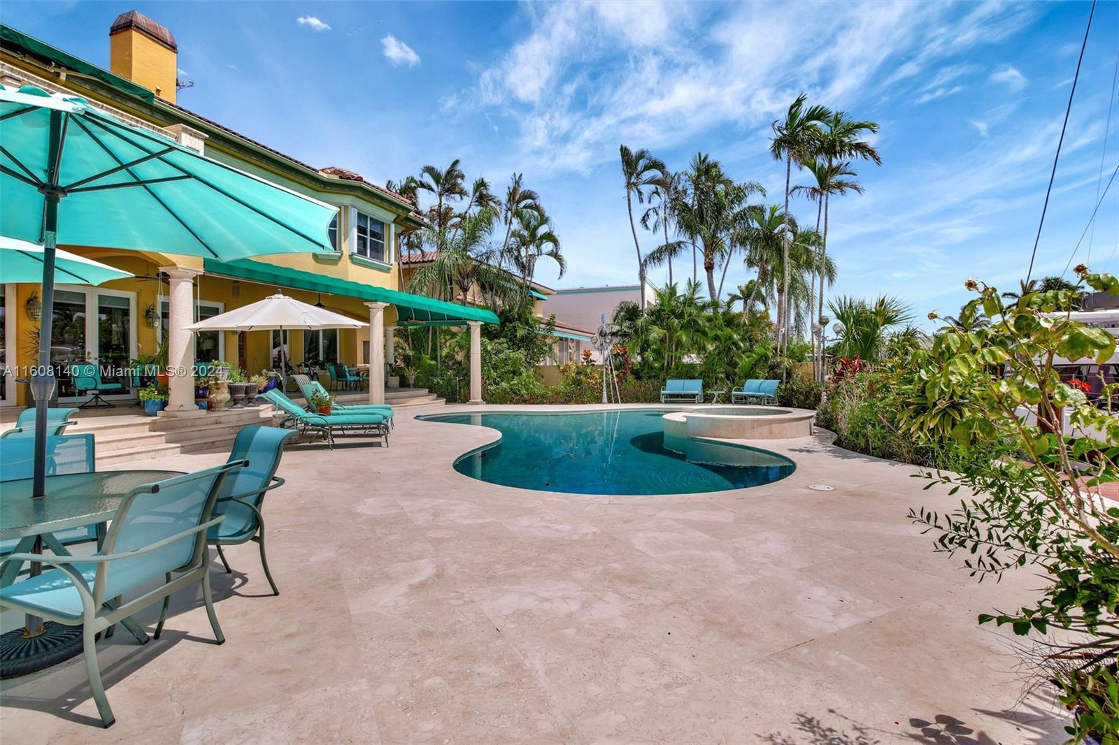 RIVIERA ISLE - Residential
