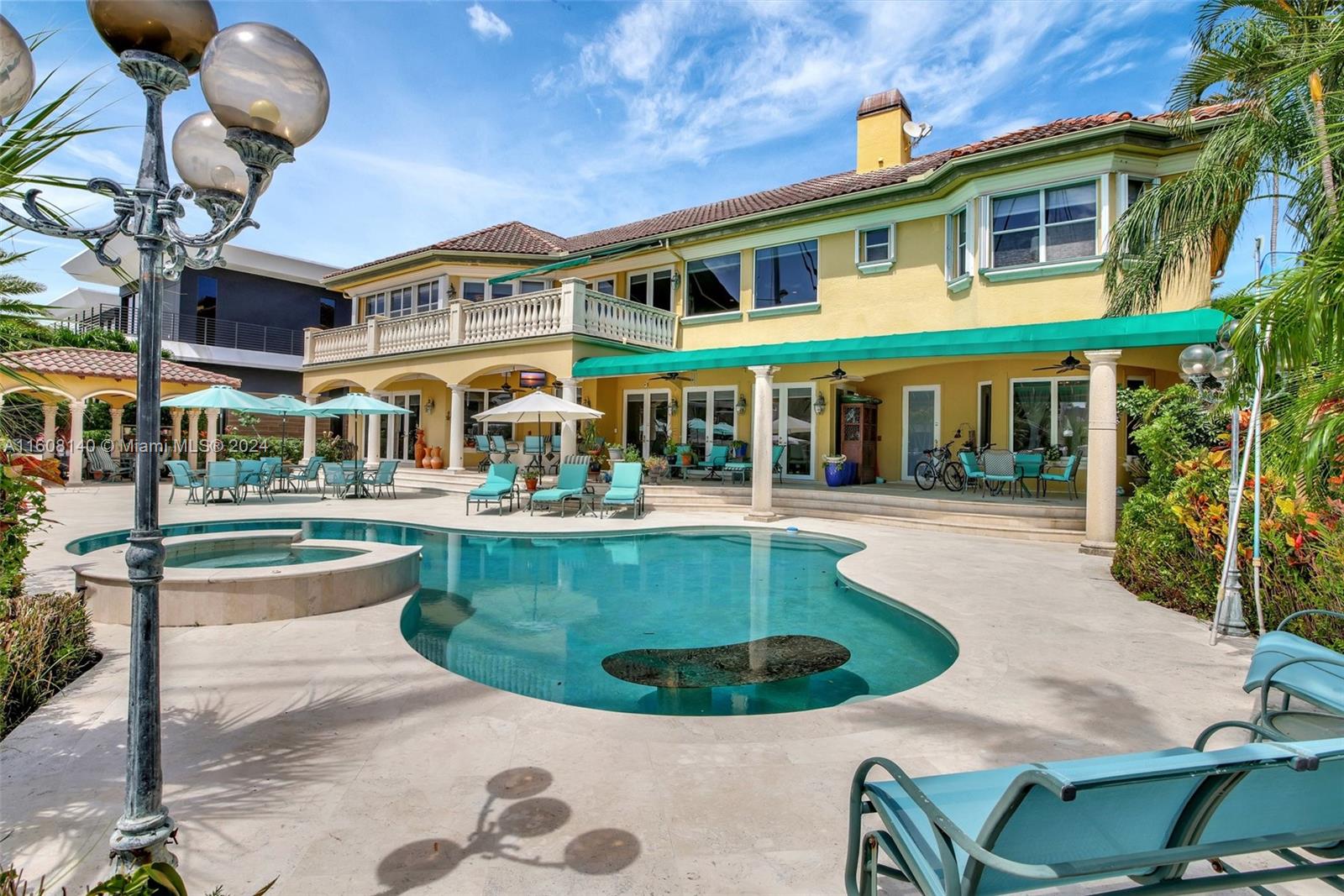 RIVIERA ISLE - Residential