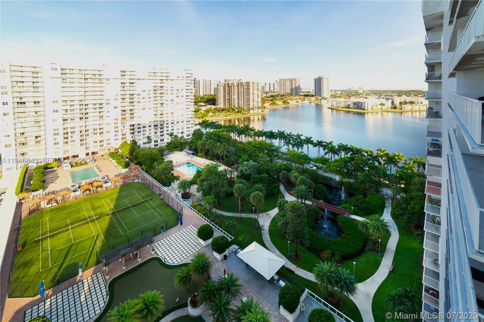 ADMIRALS PORT CONDO WEST - Residential