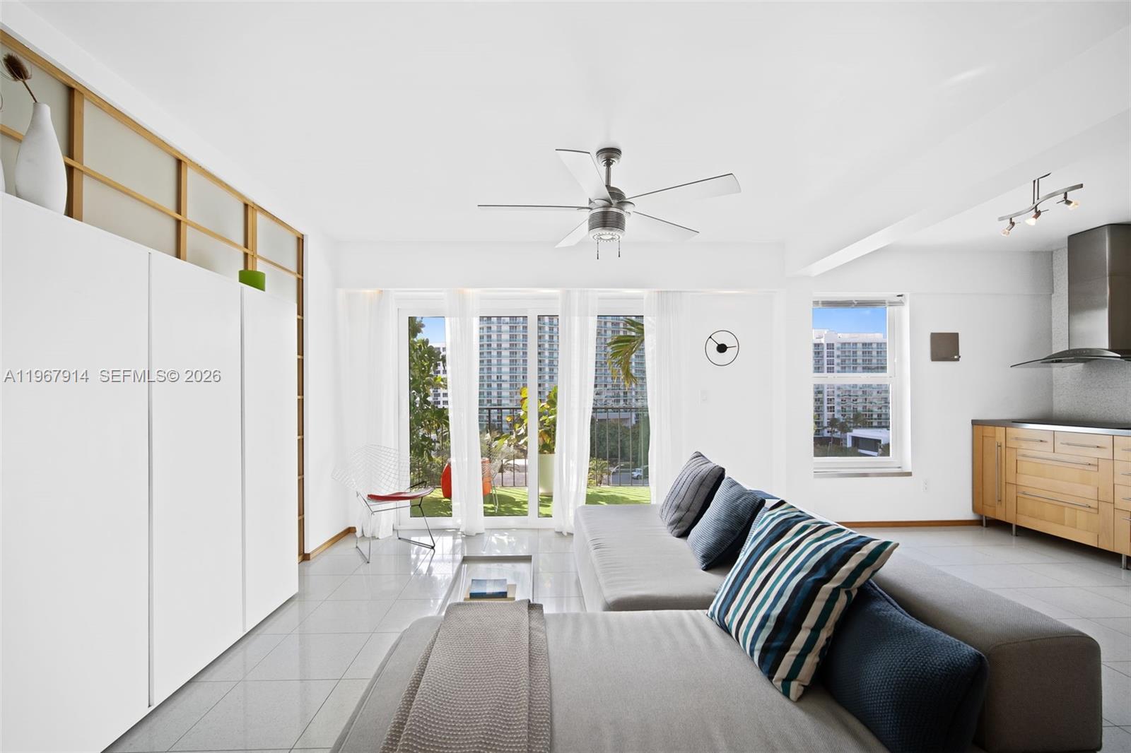 BAYSHORE TERRACE CONDO - Residential