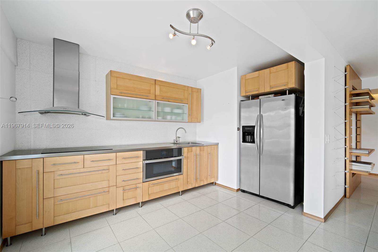 BAYSHORE TERRACE CONDO - Residential