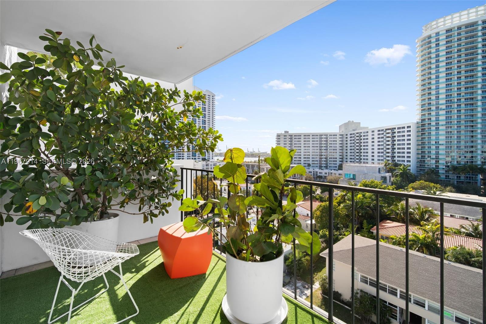 BAYSHORE TERRACE CONDO - Residential