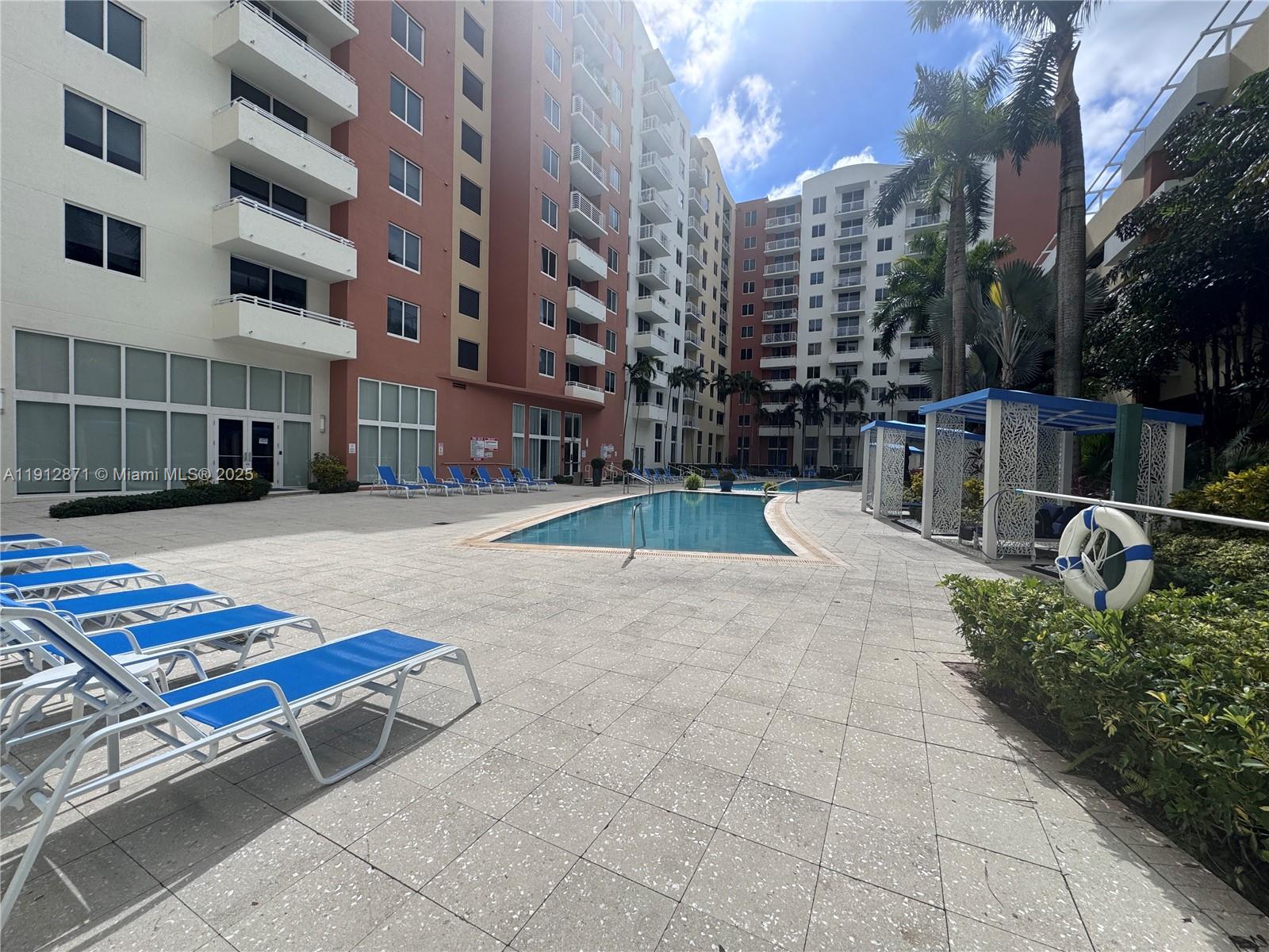VENTURE AT AVENTURA EAST - Residential Lease