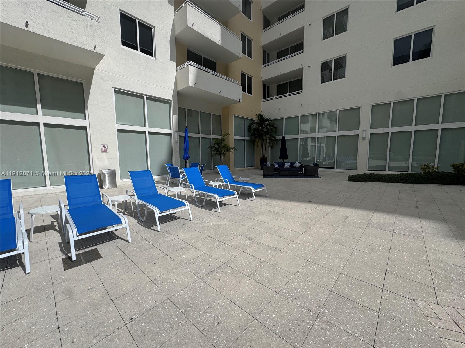 VENTURE AT AVENTURA EAST - Residential Lease