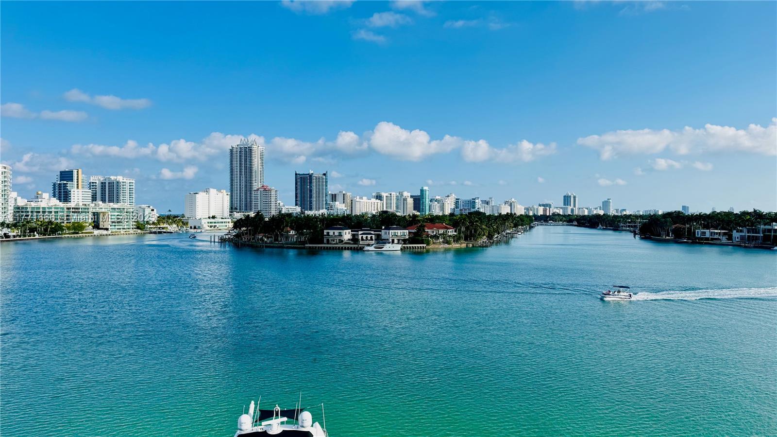 900 Bay Dr 526