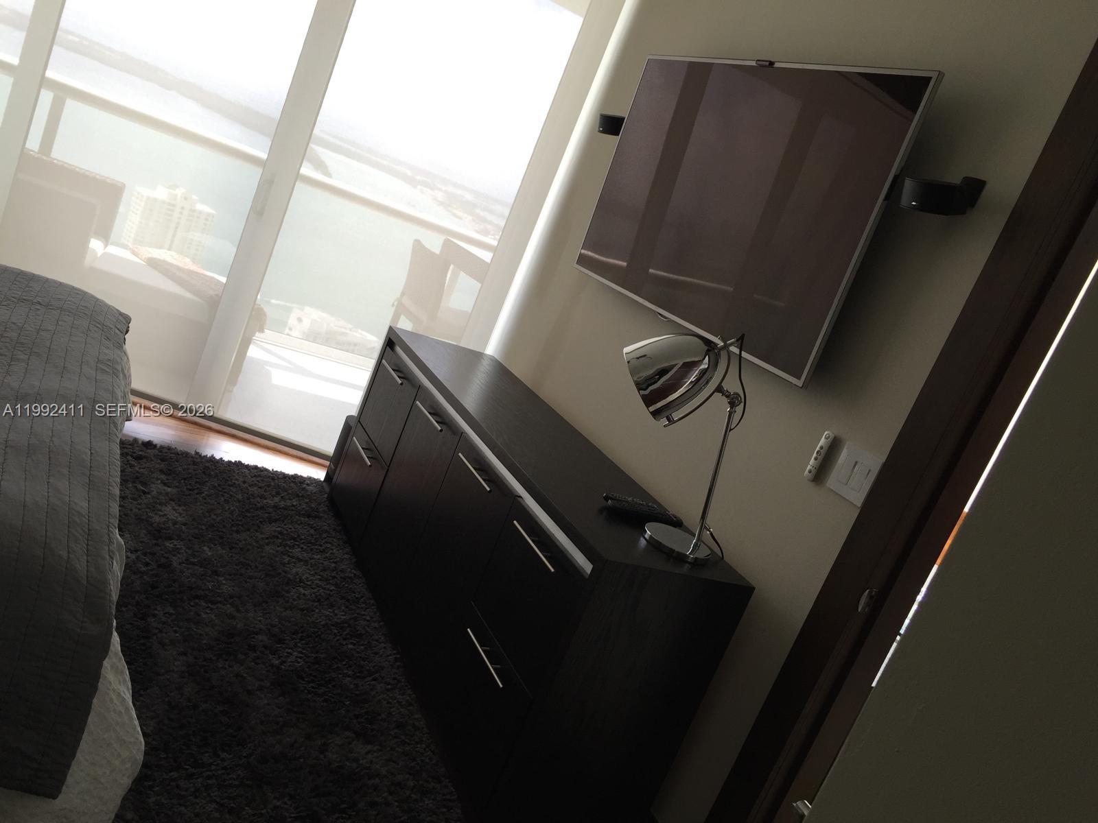 ICONBRICKELL CONDO NO 1 - Residential Lease