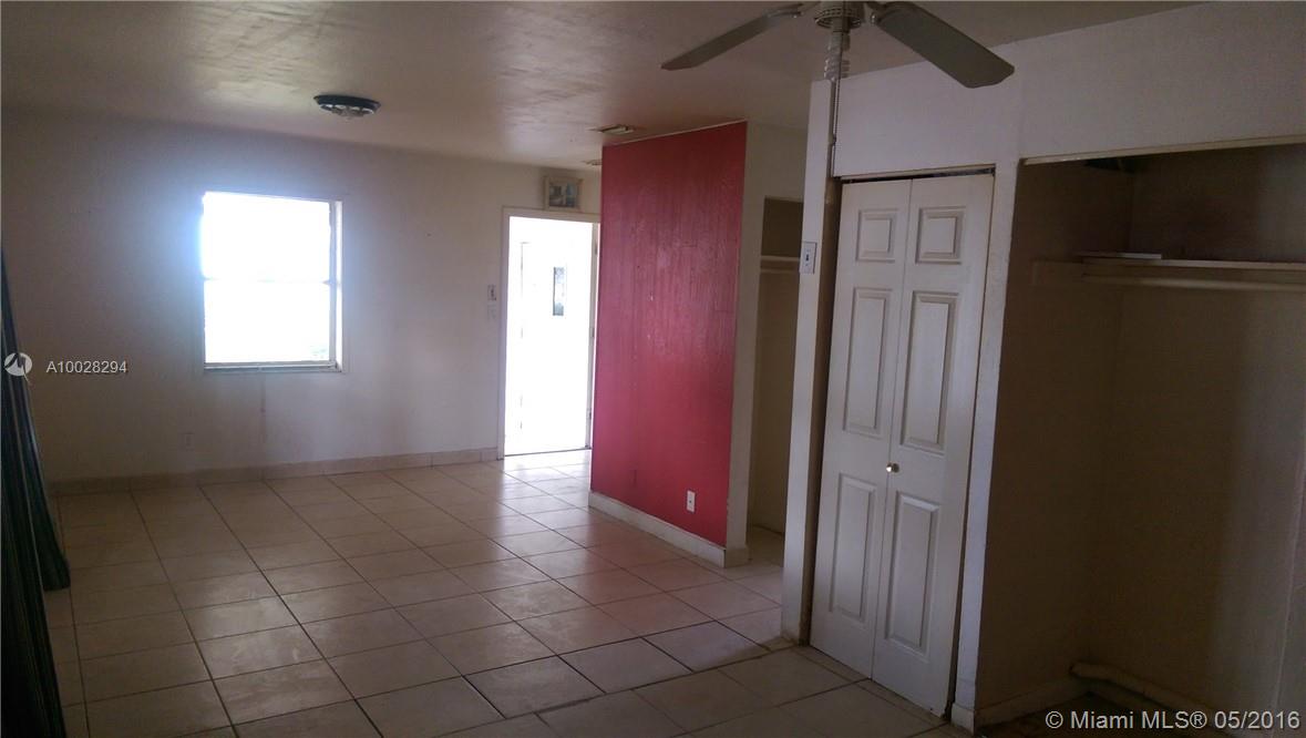 Collier Manor 34-45 B - Residential