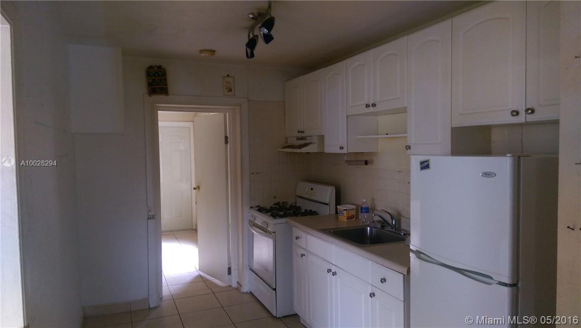 Collier Manor 34-45 B - Residential