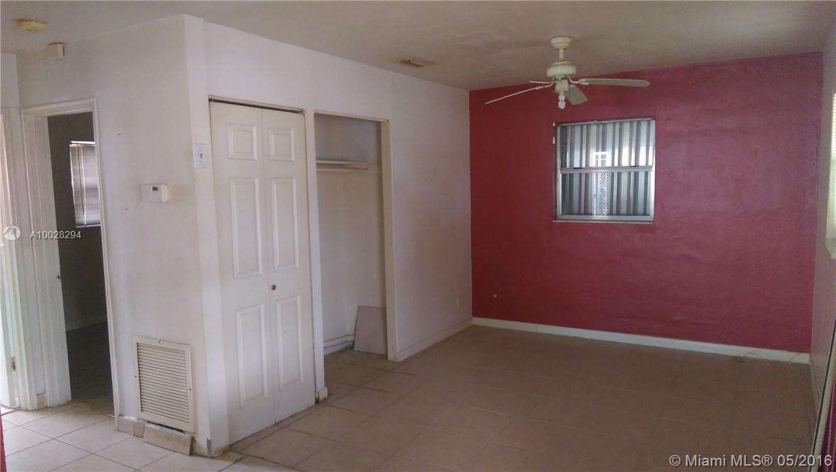 Collier Manor 34-45 B - Residential