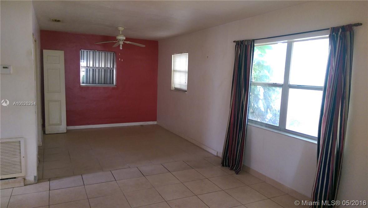 Collier Manor 34-45 B - Residential