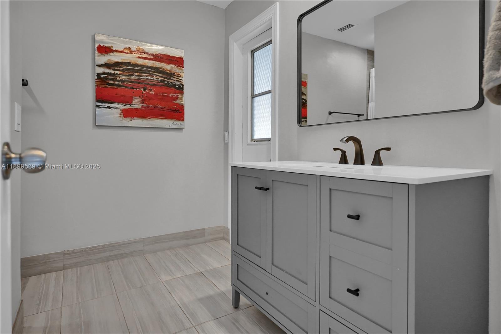 BOULEVARD WEST - Residential