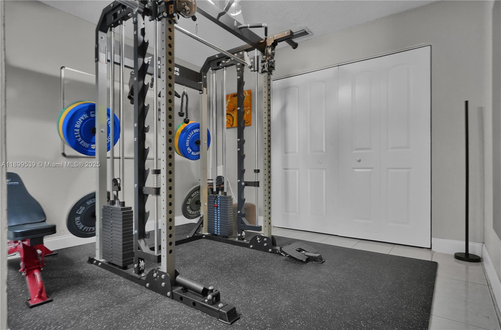 BOULEVARD WEST - Residential