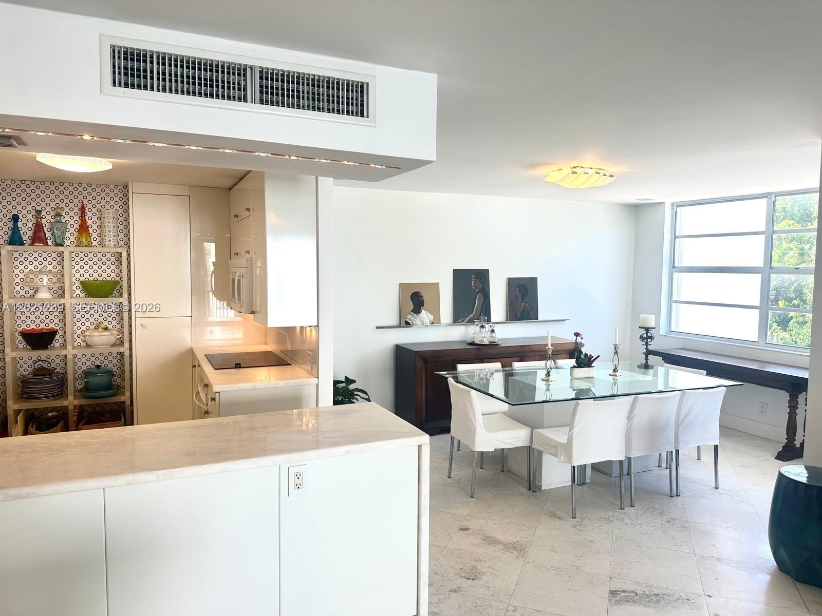 ISLAND BREAKERS CONDO - Residential
