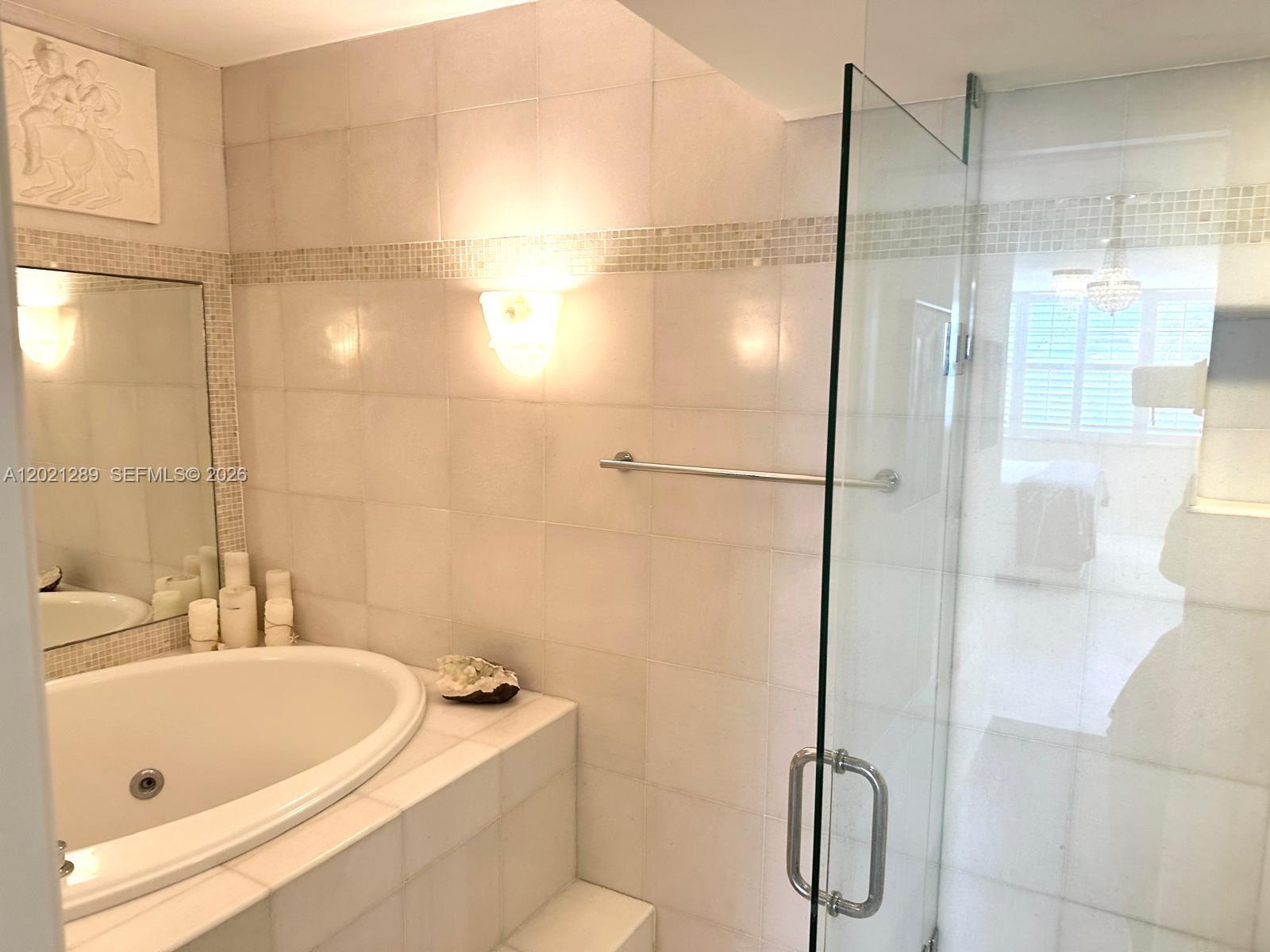 ISLAND BREAKERS CONDO - Residential