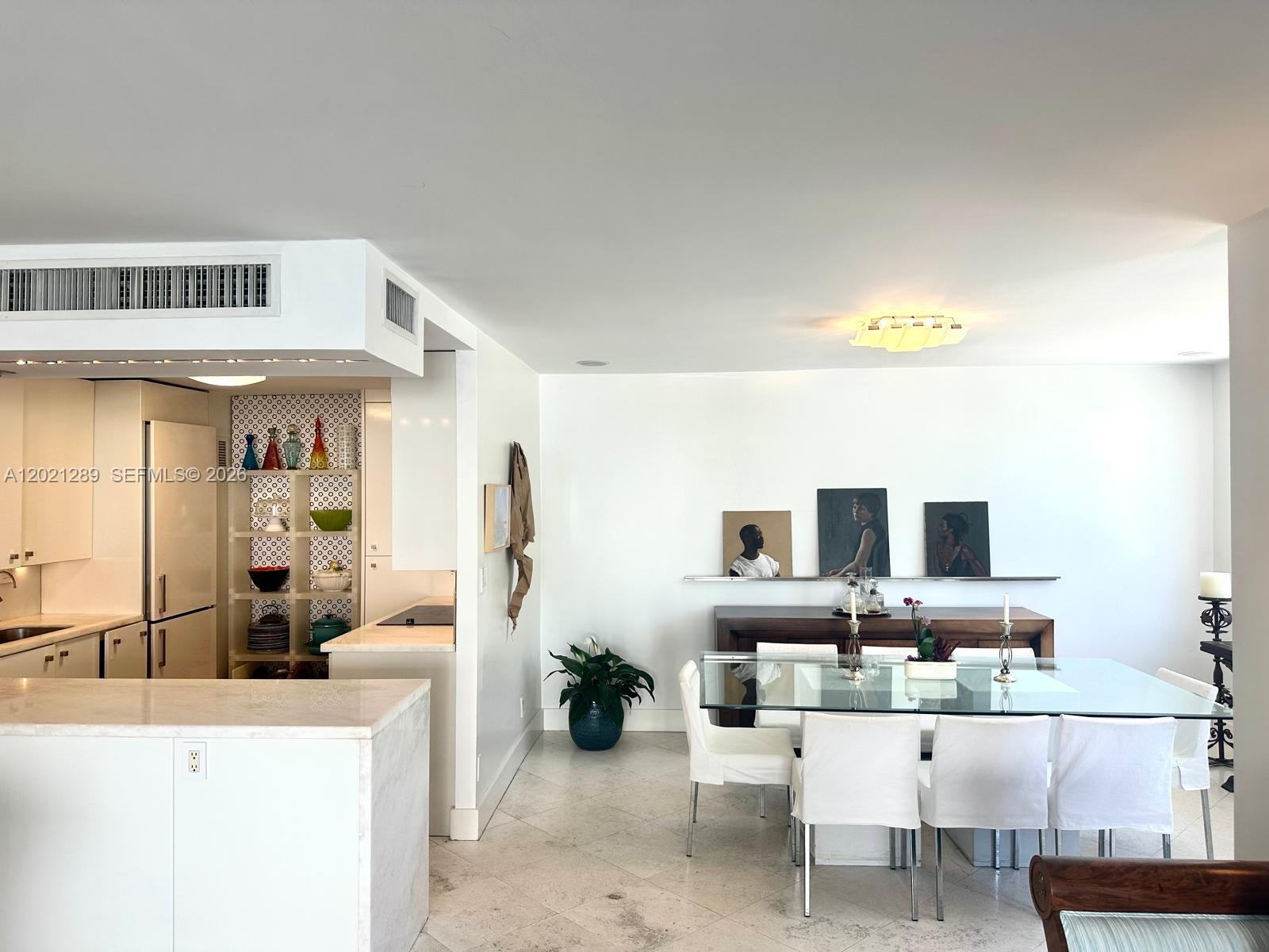 ISLAND BREAKERS CONDO - Residential