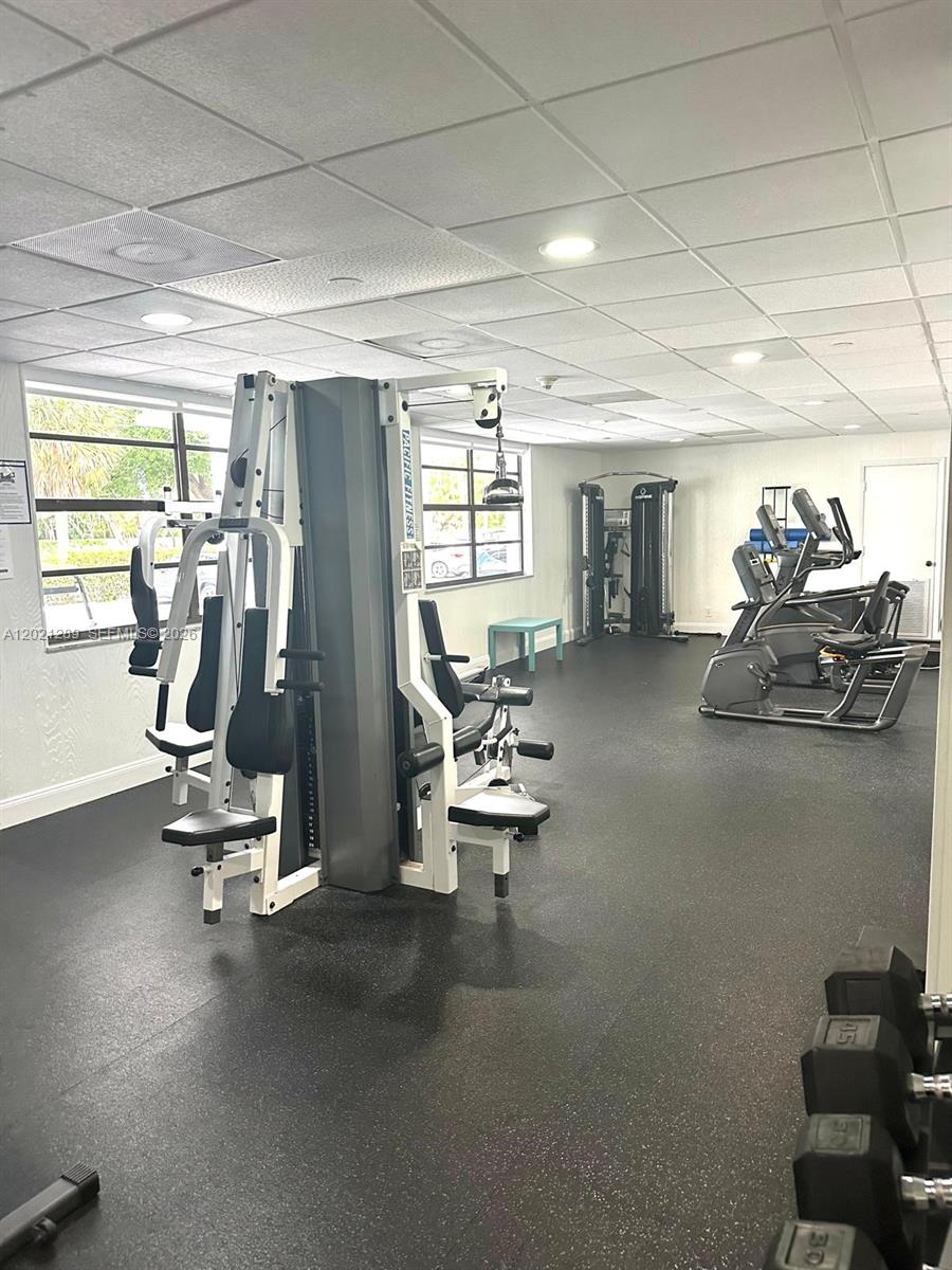 ISLAND BREAKERS CONDO - Residential