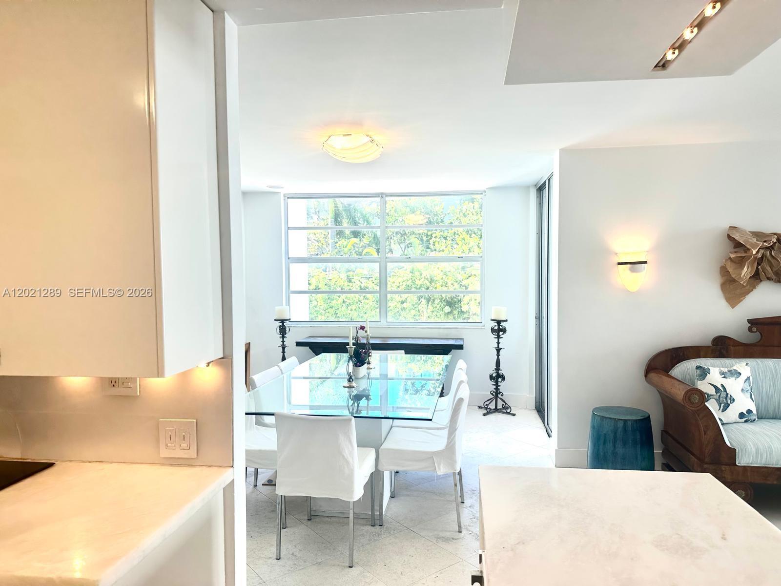 ISLAND BREAKERS CONDO - Residential